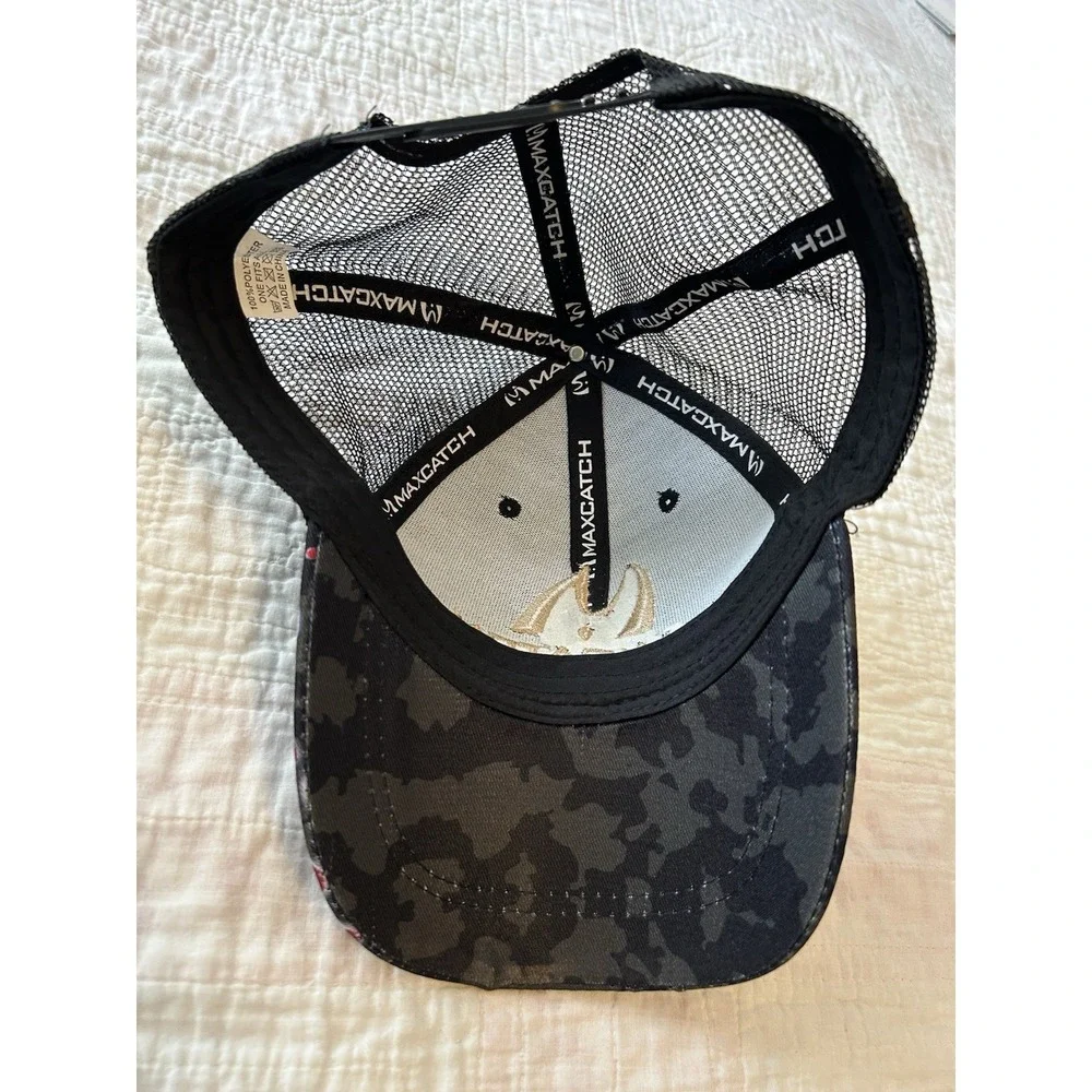 Maxcatch Trucker Hat Cap Fishing SnapBack Adjustable Black Green Mesh Back